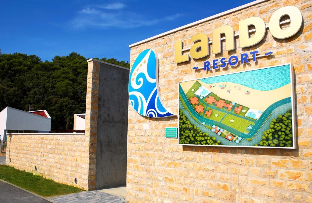 Lando Resort Kampor Luaran gambar